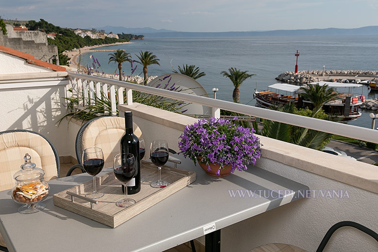 Apartments Vanja - balcony with seaview