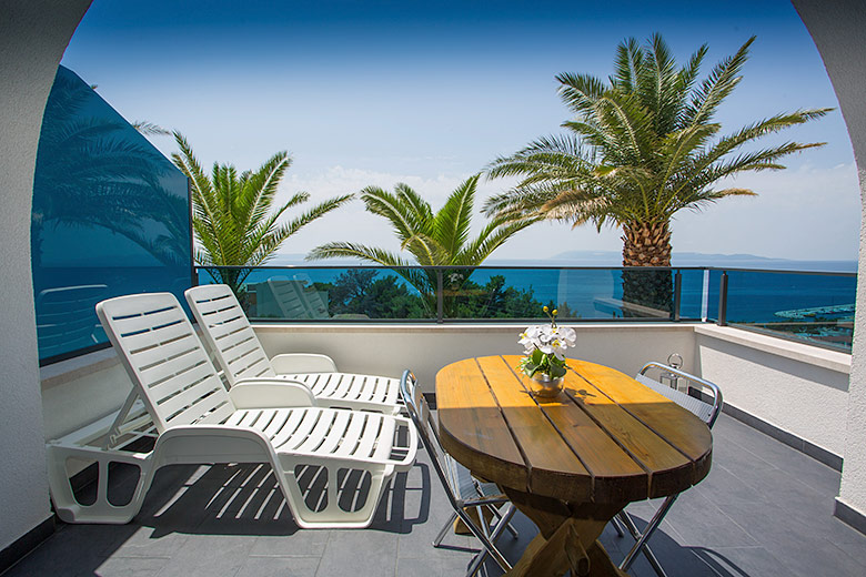 Villa Palma, Tučepi - balcony with sea view