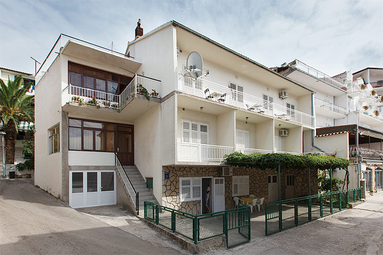 Apartments Veronika, Tučepi