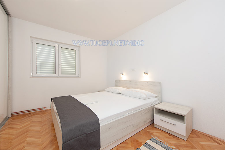 apartments Vidić, Tučepi - bedroom