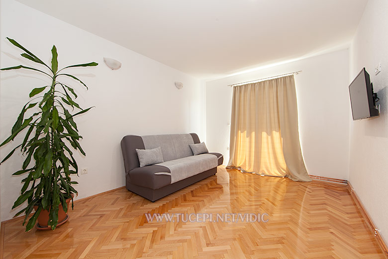 apartments Vidić, Tučepi - living room