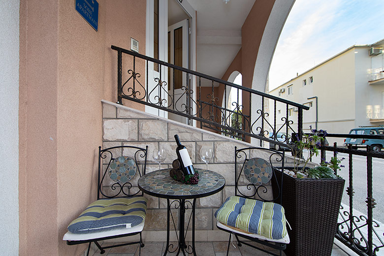 apartment Villa Fina, Tučepi - veranda