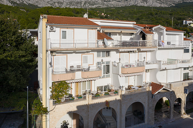 Villa Fina, Tučepi, house - aerial view