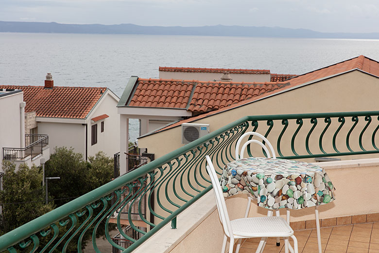 Apartments Vila Marko, Tučepi - balcony with sea view