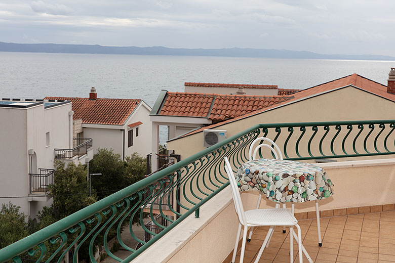 Apartments Vila Marko, Tučepi - balcony with sea view