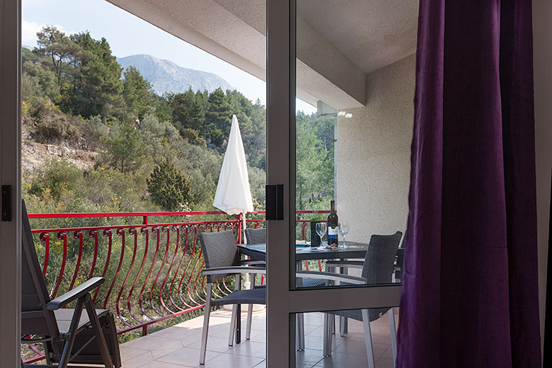 veranda - Apartments Vila Nela, Tučepi