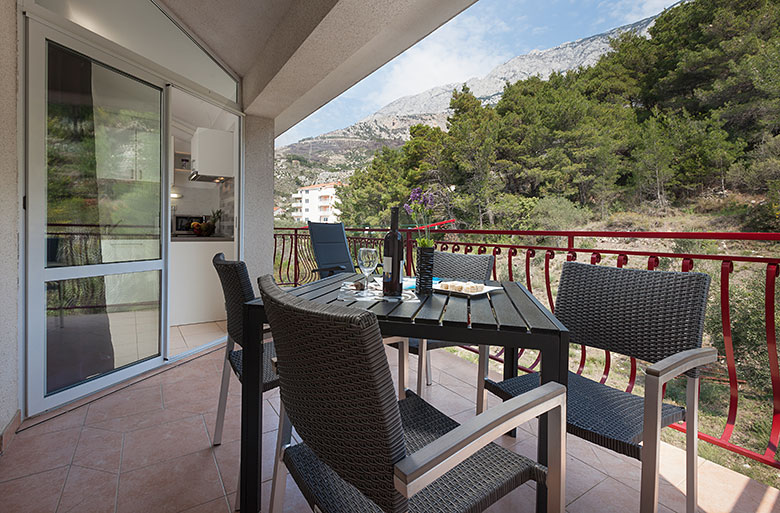 veranda - Apartments Vila Nela, Tučepi