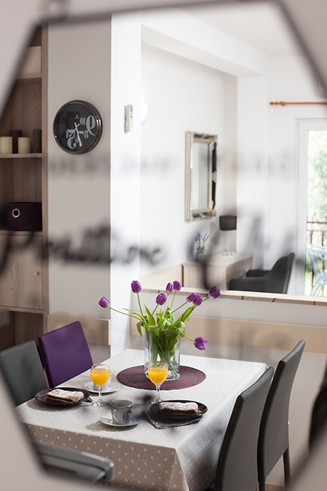 Apartments Vila Nela, Tučepi - dining table