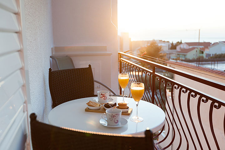 Apartments Vila Nela, Tučepi - balcony with sea view