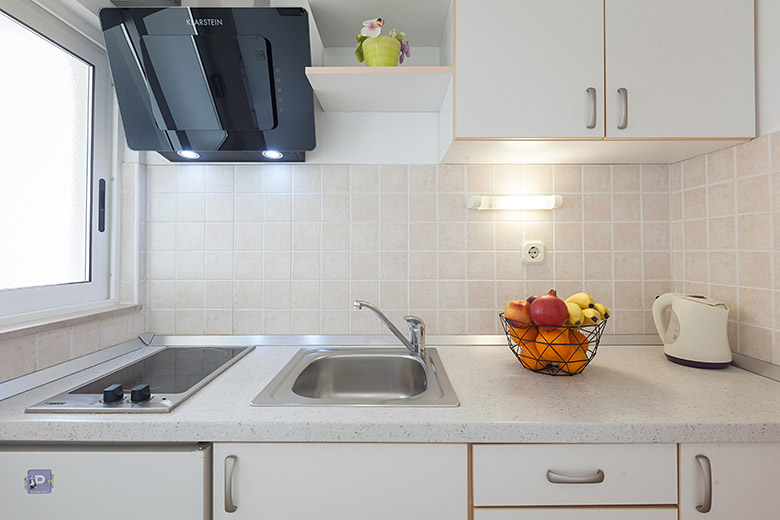 kitchen, Apartments Vila Nela, Tučepi