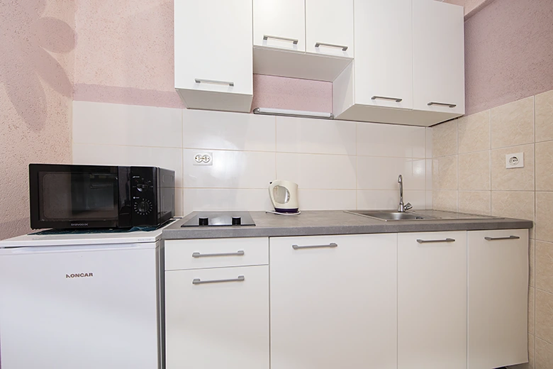 Apartments Vitlić, Tučepi - kitchen