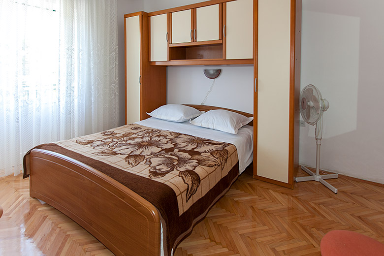 Apartments Vitlić, Tučepi - bedroom