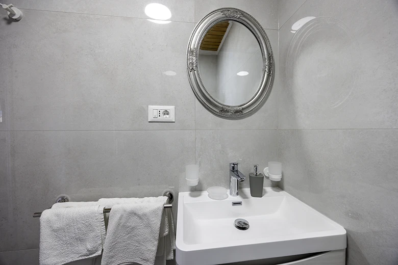 Apartments Ženja, Tučepi - bathroom