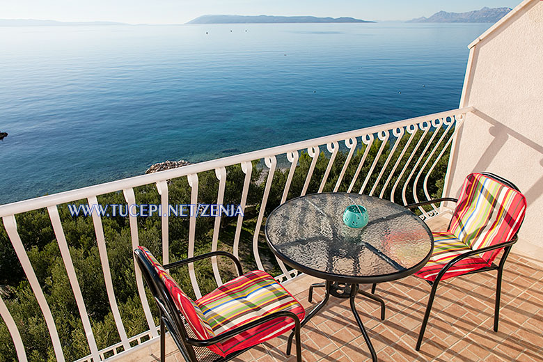 Apartments Ženja, Tučepi - balcony with sea view