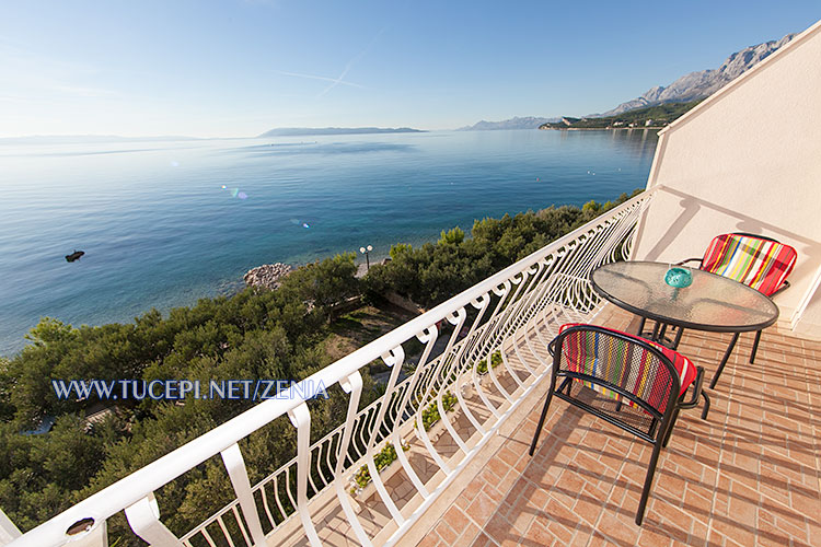 Apartments Ženja, Tučepi - balcony with sea view