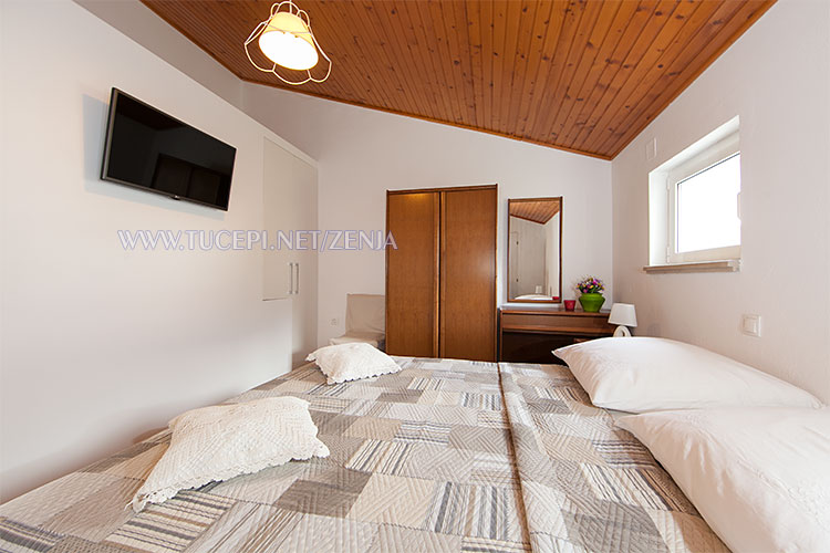 Apartments Ženja, Tučepi - bedroom