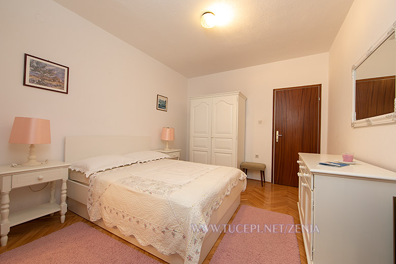 Apartments Ženja, Tučepi - bedroom